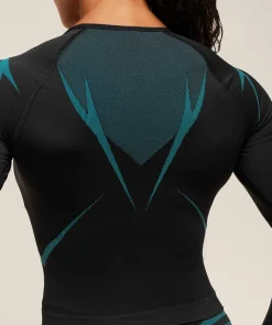 Apex Lift Seamless Long Sleeve Crop Top