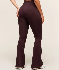Everyday Seamless Flared Leggings