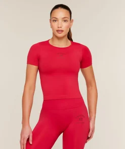 Everyday Seamless Graphic Short Sleeve Top