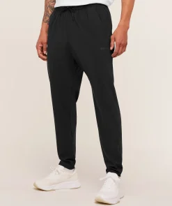 Hybrid Slim Fit Joggers