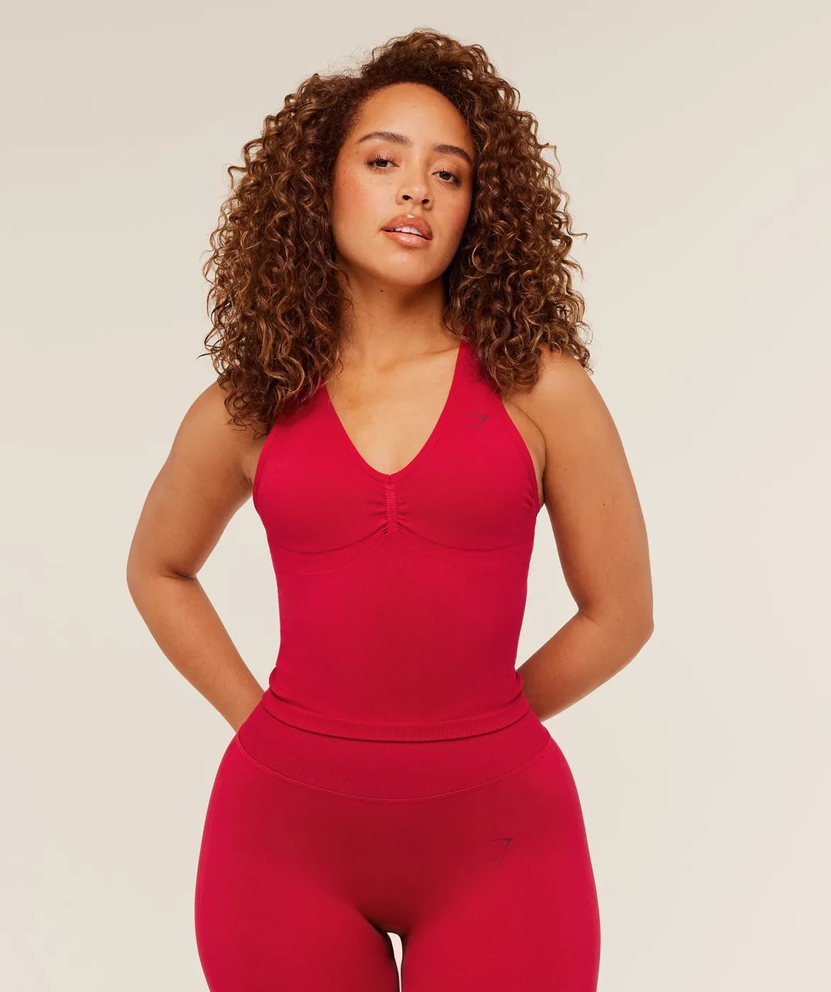 Lift Seamless Tank with Shelf
