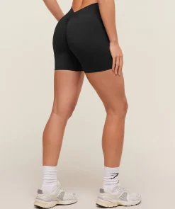 Lifting Dipped Waistband Shorts