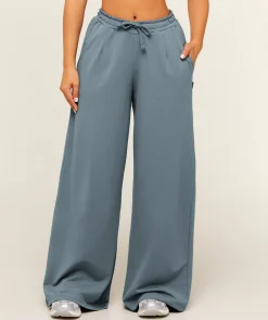 Lightweight Wide Leg Pant Short