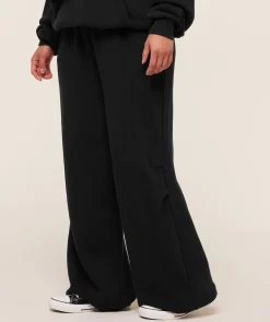 Pump Cover Structured Fleece Pant