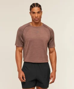 Versatile Seamless T-Shirt