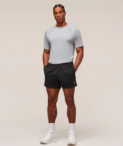 Versatile Seamless T-Shirt