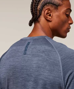 Versatile Seamless T-Shirt