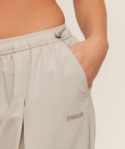Weekend Lifestyle Parachute Pants
